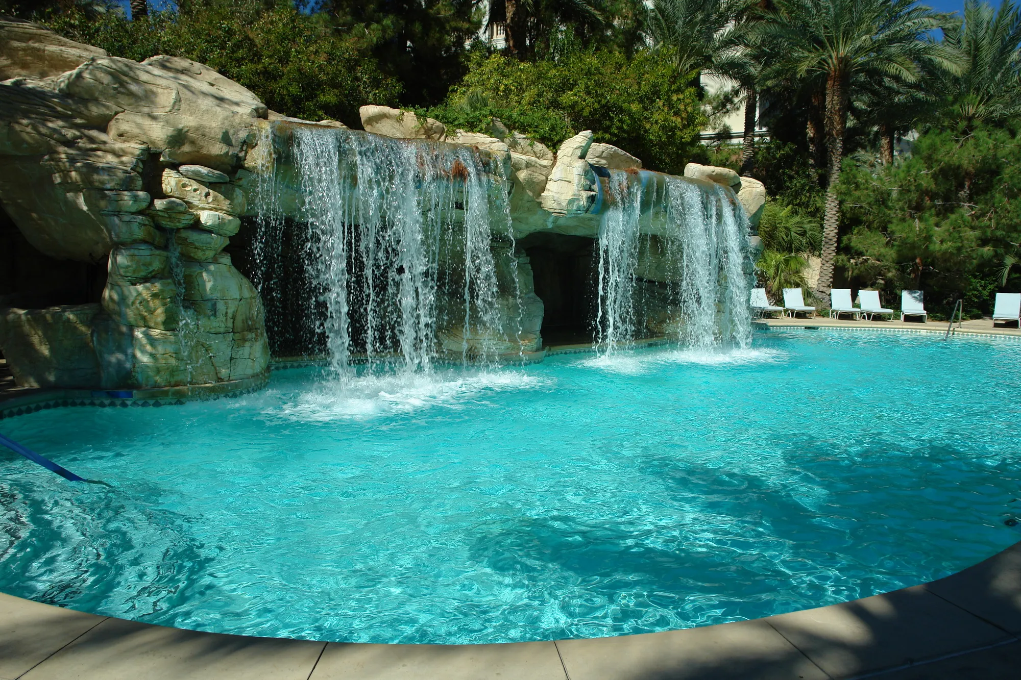 pool builders AZ